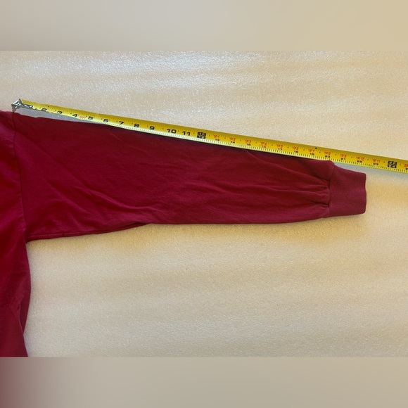 Gildan Anime Christmas-Happy Holidays-M-Long Sleeve T Shirt- Red Graphic Print - Picture 7 of 9